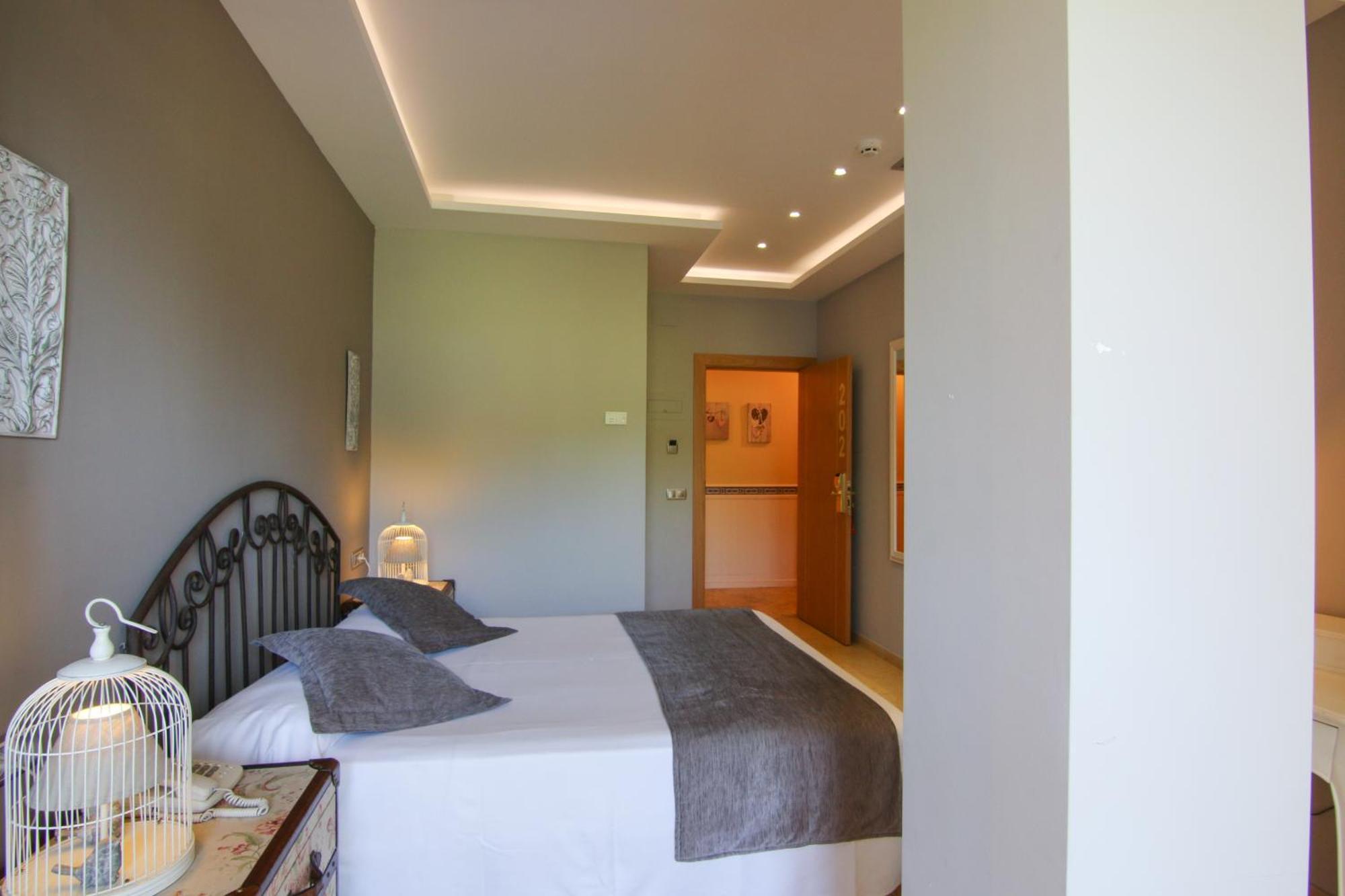 Hotel Restaurant Ceferino Vilanova i la Geltru Bagian luar foto