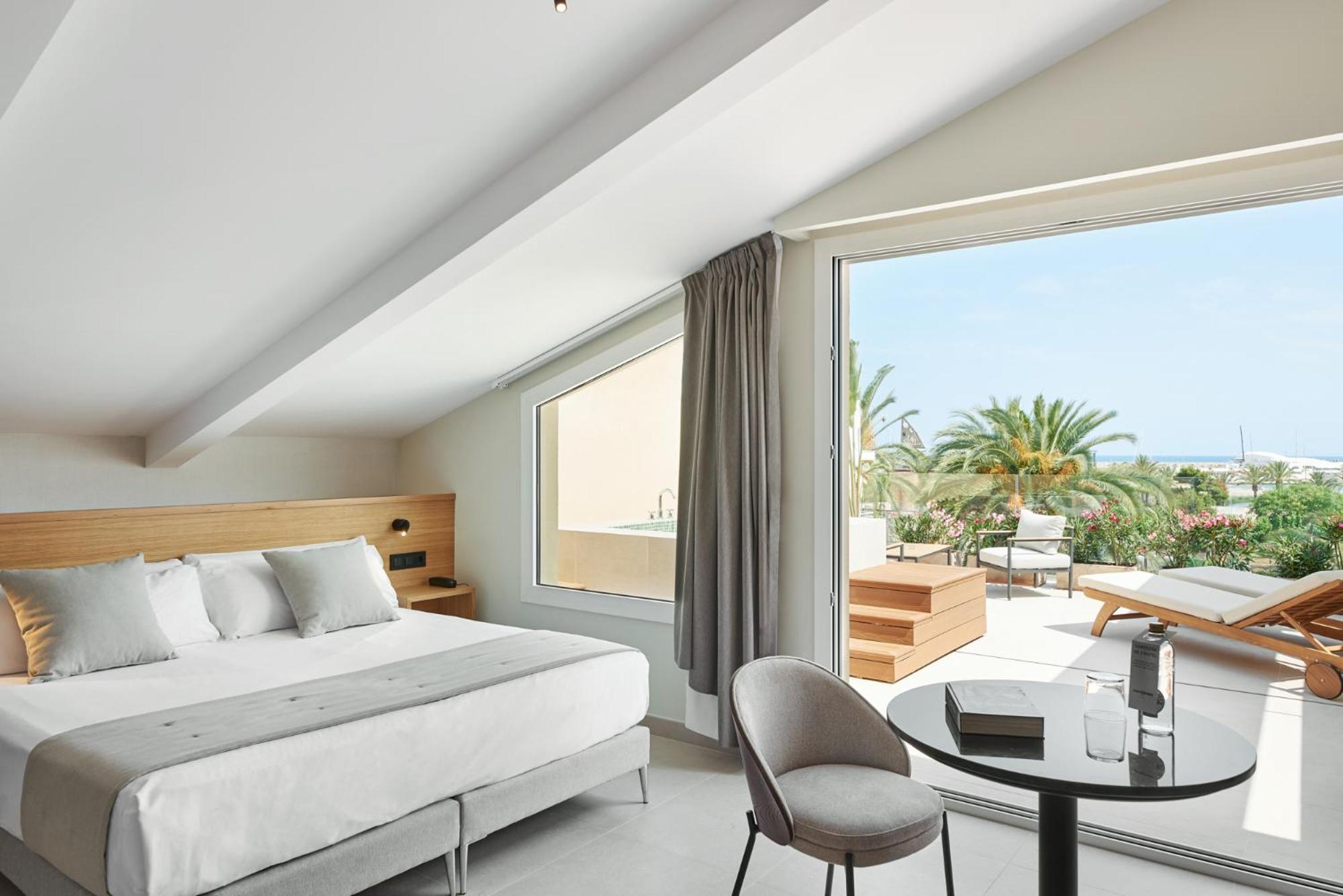 Hotel Restaurant Ceferino Vilanova i la Geltru Bagian luar foto